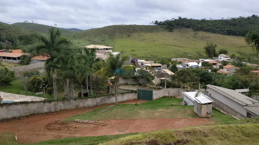 Foto 1 de Lote/Terreno à venda, 1617m² em Grama, Juiz de Fora