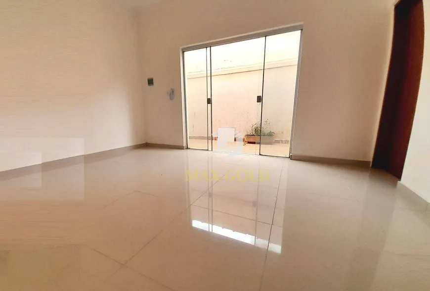 Foto 1 de Sala Comercial para alugar, 24m² em Jardim Independência, Taubaté