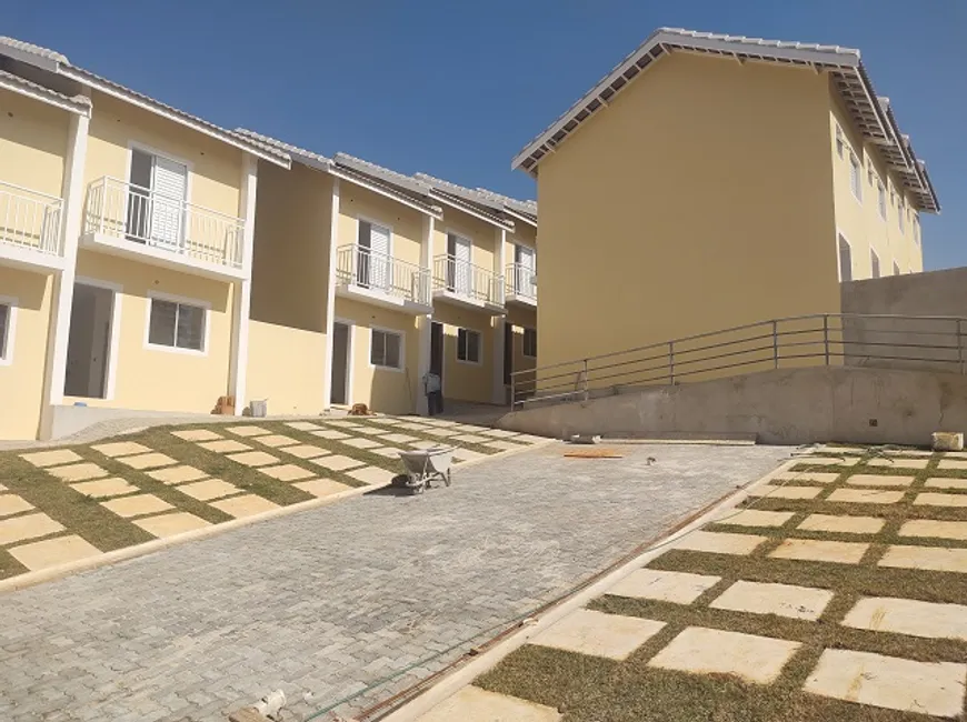 Foto 1 de Casa de Condomínio com 2 Quartos à venda, 55m² em Morro Grande, Cotia