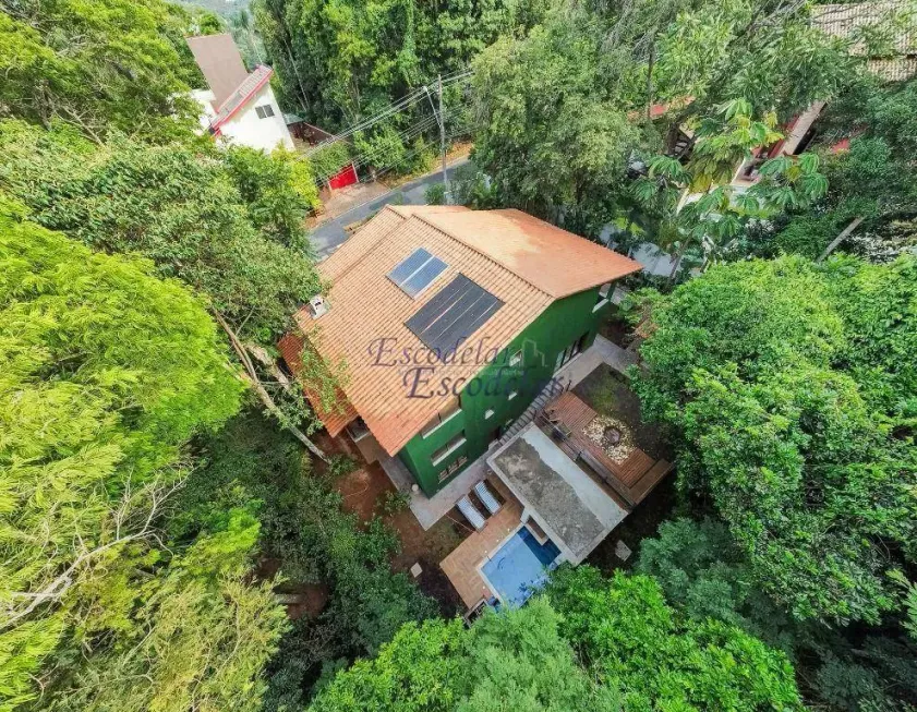 Foto 1 de Casa de Condomínio com 7 Quartos para alugar, 360m² em Cumbari, Mairiporã