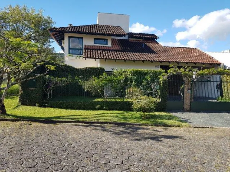 Foto 1 de Casa com 3 Quartos à venda, 283m² em Vorstadt, Blumenau