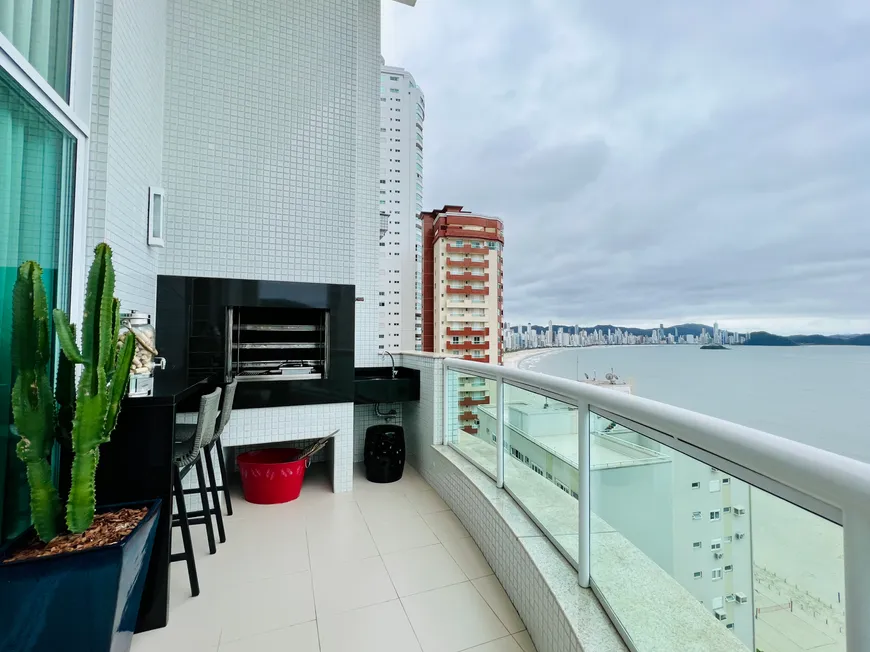 Foto 1 de Apartamento com 3 Quartos para alugar, 256m² em Centro, Balneário Camboriú