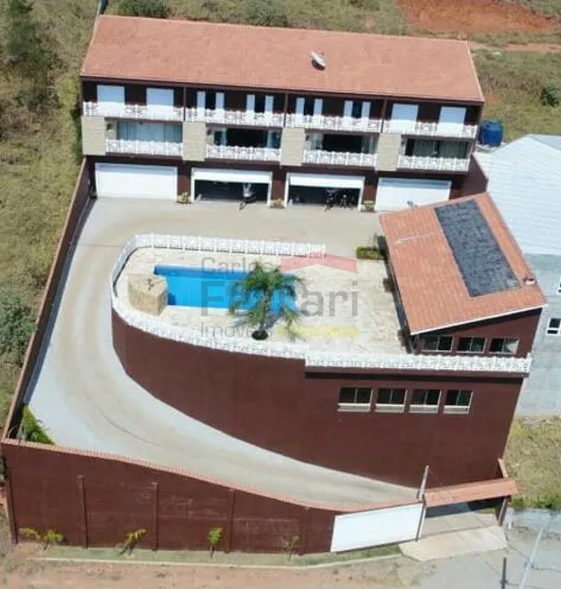 Foto 1 de Fazenda/Sítio com 8 Quartos à venda, 800m² em Centro, Igaratá