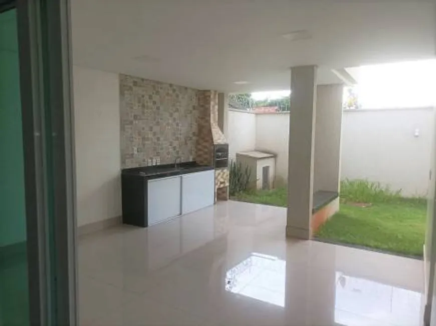 Foto 1 de Casa com 4 Quartos à venda, 222m² em Anhangüera, Goiânia