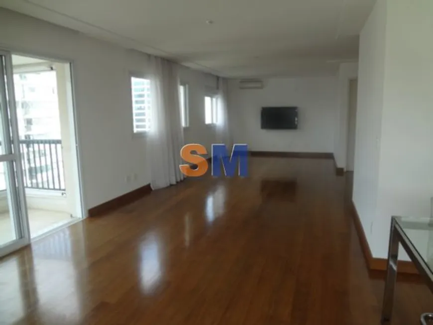 Foto 1 de Apartamento com 4 Quartos à venda, 160m² em Moema, São Paulo