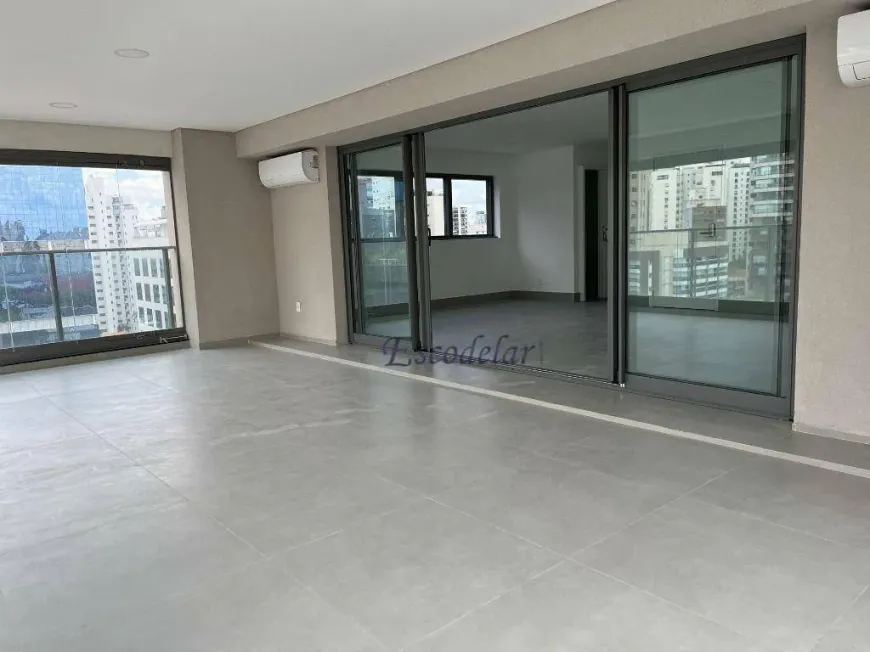 Foto 1 de Apartamento com 4 Quartos para alugar, 246m² em Itaim Bibi, São Paulo