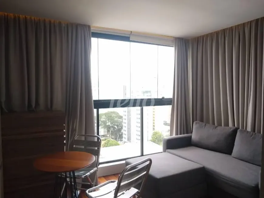 Foto 1 de Apartamento com 1 Quarto para alugar, 32m² em Jardins, São Paulo