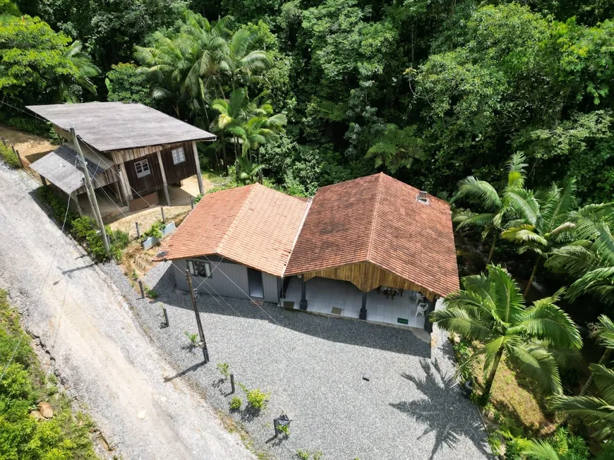 Foto 1 de Fazenda/Sítio com 2 Quartos à venda, 2000m² em Centro, Nova Trento