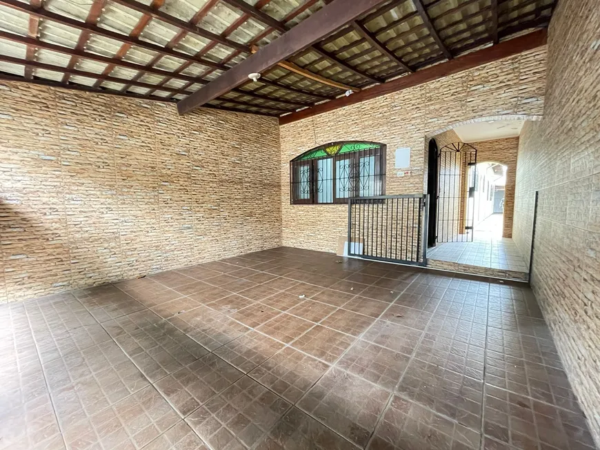 Foto 1 de Casa com 2 Quartos à venda, 90m² em Vila Guilhermina, Praia Grande