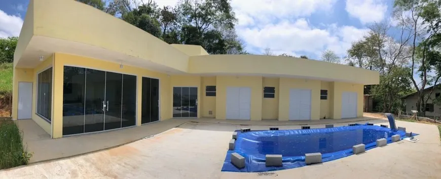 Foto 1 de Casa de Condomínio com 3 Quartos à venda, 240m² em , Igaratá