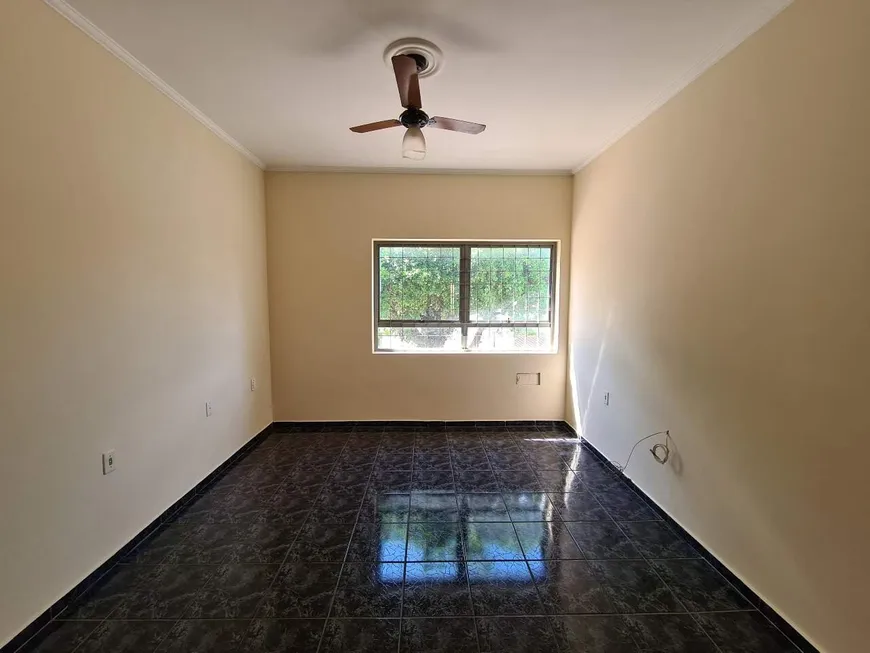 Foto 1 de Casa com 3 Quartos à venda, 152m² em Vila Queiroz, Limeira