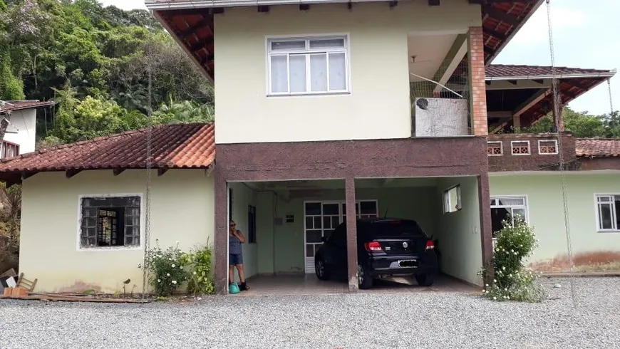 Foto 1 de Casa com 4 Quartos à venda, 743m² em Nova Esperança, Guaramirim