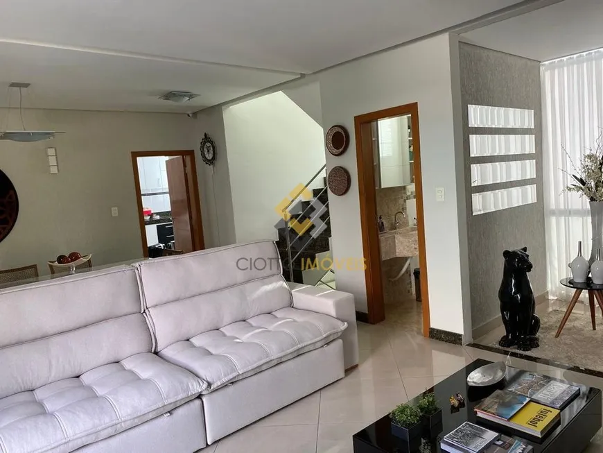 Foto 1 de Casa de Condomínio com 4 Quartos à venda, 370m² em Paquetá, Belo Horizonte