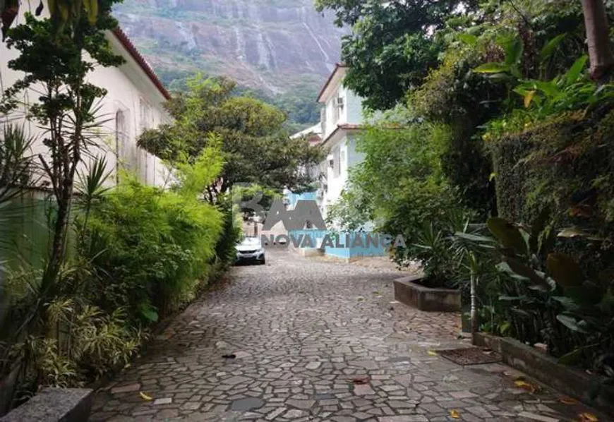 Foto 1 de Apartamento com 4 Quartos à venda, 165m² em Alto da Boa Vista, Rio de Janeiro