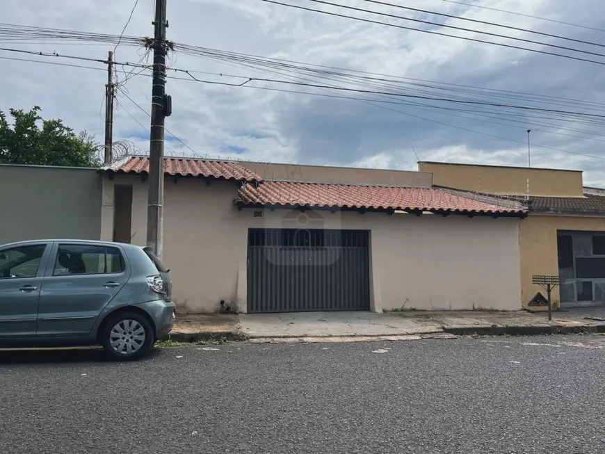 Foto 1 de Casa com 3 Quartos à venda, 183m² em Pacaembu, Uberlândia