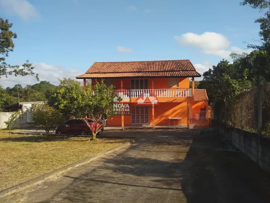 Foto 1 de Fazenda/Sítio com 5 Quartos à venda, 210m² em Portal Mantiqueira, Caçapava