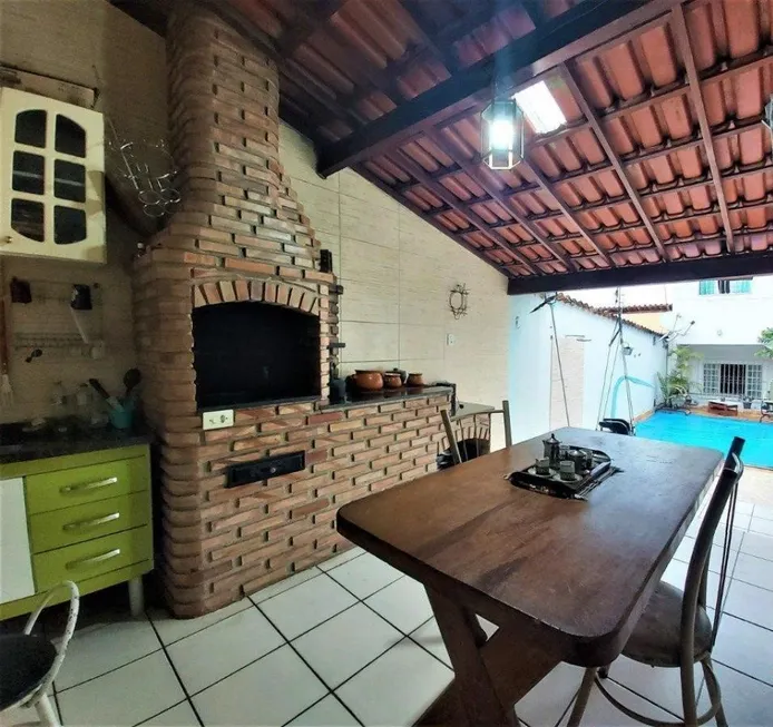 Foto 1 de Casa com 4 Quartos à venda, 180m² em Jardim Chapadão, Campinas