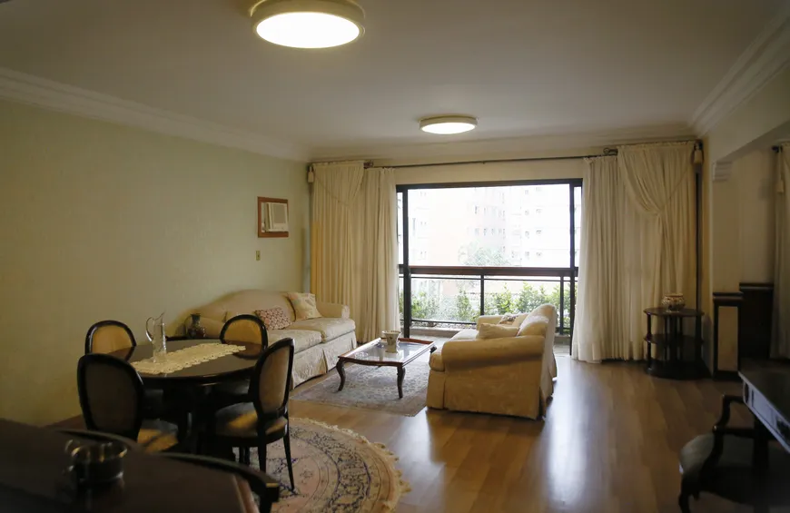 Foto 1 de Apartamento com 4 Quartos à venda, 290m² em Gonzaga, Santos