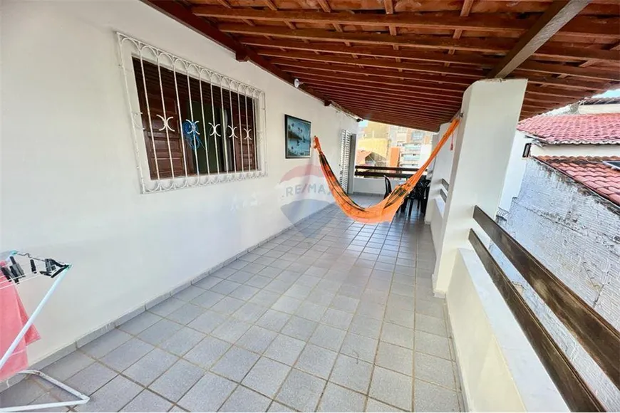 Foto 1 de Casa com 2 Quartos à venda, 158m² em Ponta Negra, Natal