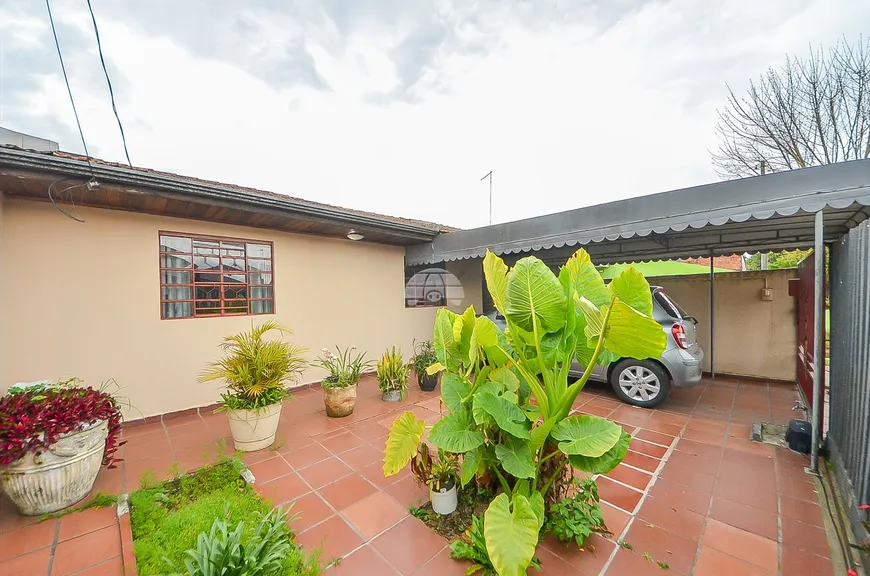 Foto 1 de Casa com 2 Quartos à venda, 72m² em Sitio Cercado, Curitiba