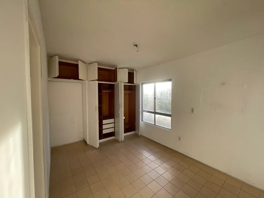 Foto 1 de Apartamento com 5 Quartos para alugar, 150m² em Aflitos, Recife