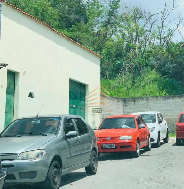 Foto 1 de Galpão/Depósito/Armazém à venda, 800m² em Morro Branco, Itaquaquecetuba