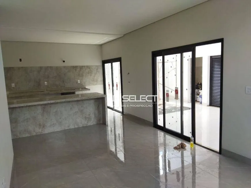 Foto 1 de Casa com 3 Quartos à venda, 146m² em Alto Umuarama, Uberlândia