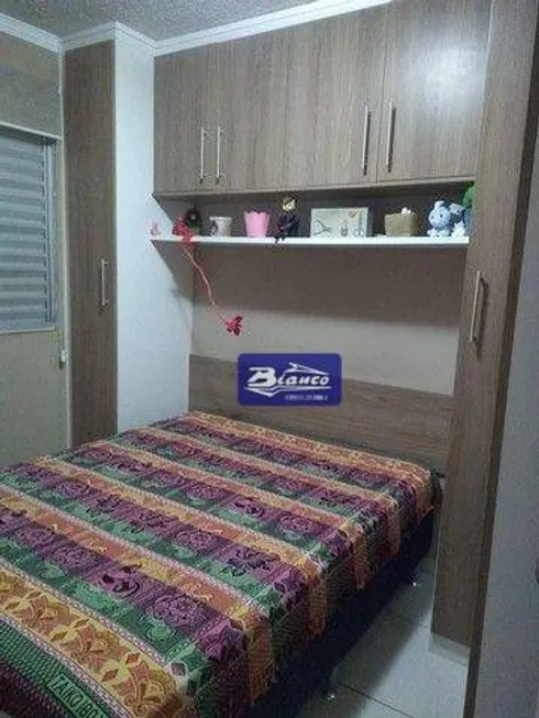 Foto 1 de Apartamento com 2 Quartos à venda, 45m² em Água Chata, Guarulhos