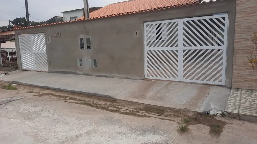 Foto 1 de Casa com 2 Quartos à venda, 65m² em Centro, Mongaguá