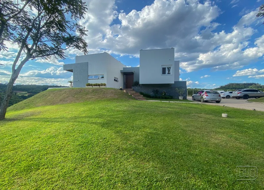 Foto 1 de Casa com 3 Quartos à venda, 449m² em Centro, Flores da Cunha