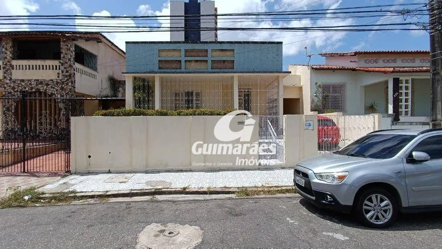 Foto 1 de Casa com 3 Quartos à venda, 429m² em Fátima, Fortaleza