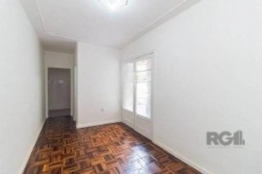 Foto 1 de Kitnet com 1 Quarto à venda, 29m² em Cidade Baixa, Porto Alegre