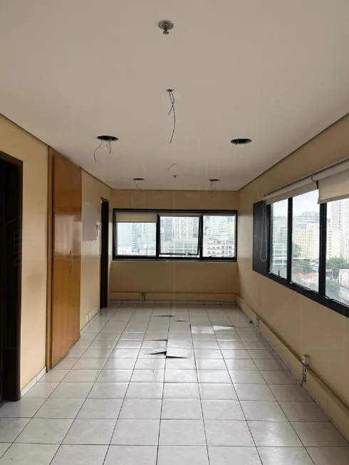 Foto 1 de Sala Comercial à venda, 30m² em Liberdade, São Paulo