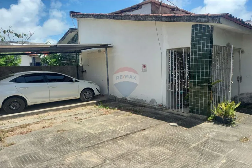 Foto 1 de Casa de Condomínio com 2 Quartos à venda, 52m² em Maria Farinha, Paulista