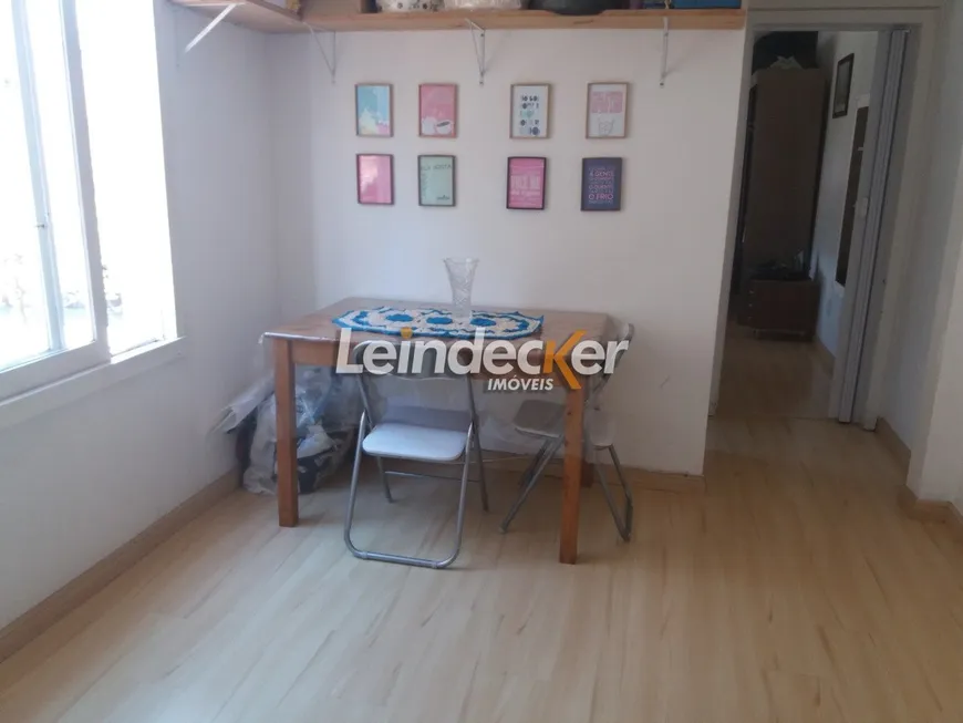 Foto 1 de Apartamento com 1 Quarto à venda, 42m² em Passo da Areia, Porto Alegre