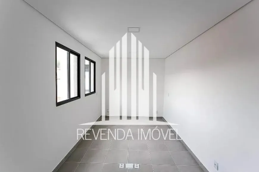 Foto 1 de Apartamento com 1 Quarto à venda, 32m² em Vila Ernesto, São Paulo