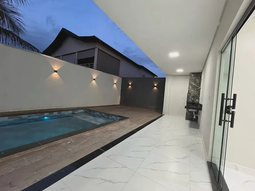 Foto 1 de Casa com 3 Quartos à venda, 234m² em Setor Marista, Goiânia