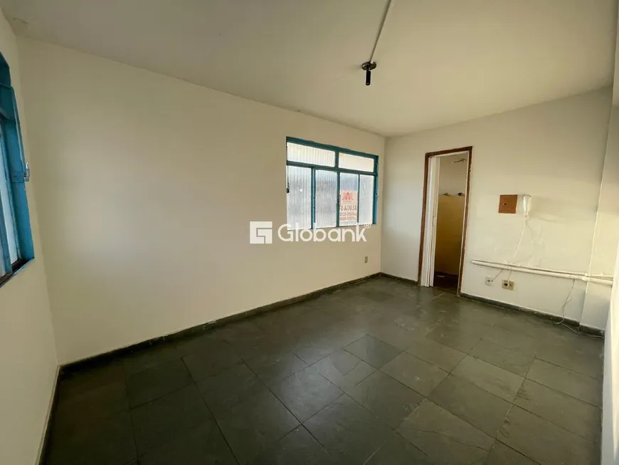 Foto 1 de Ponto Comercial com 1 Quarto para alugar, 25m² em Centro, Montes Claros