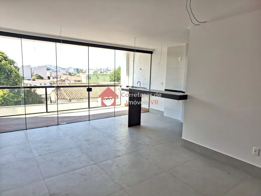 Foto 1 de Apartamento com 3 Quartos à venda, 93m² em Niterói, Volta Redonda