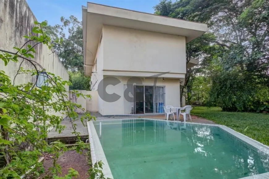 Foto 1 de Casa com 4 Quartos à venda, 570m² em Jardim Marajoara, São Paulo