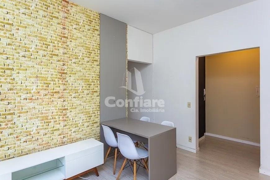 Foto 1 de Apartamento com 2 Quartos à venda, 62m² em Moinhos de Vento, Porto Alegre