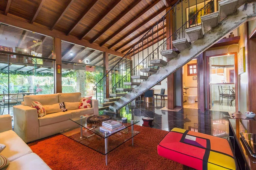 Foto 1 de Casa com 5 Quartos à venda, 400m² em Lago Sul, Brasília