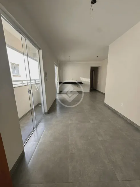 Foto 1 de Apartamento com 2 Quartos à venda, 65m² em Santa Mônica, Uberlândia