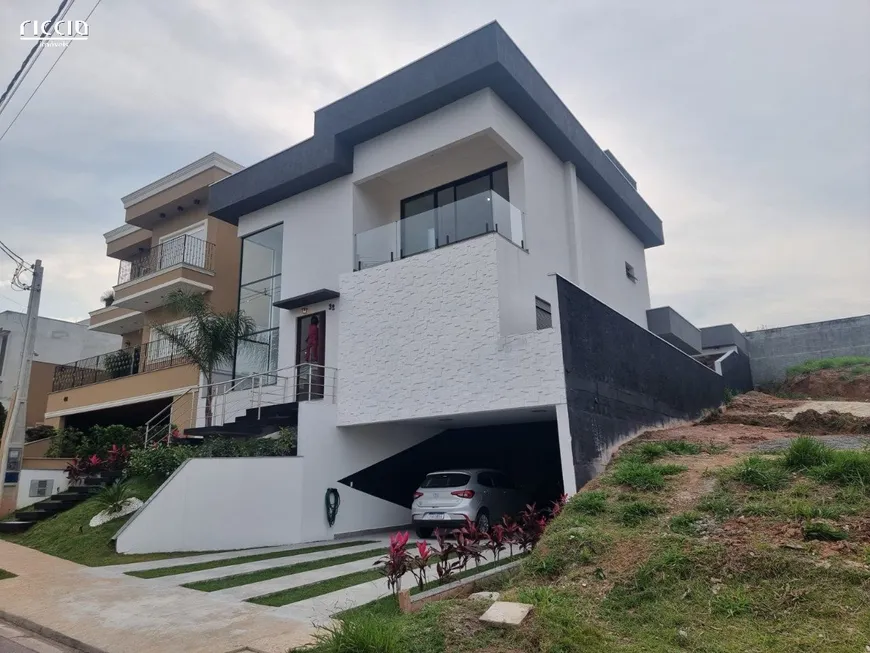 Foto 1 de Casa de Condomínio com 3 Quartos à venda, 300m² em Putim, São José dos Campos