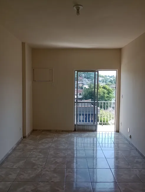 Foto 1 de Apartamento com 2 Quartos para alugar, 77m² em Praça Seca, Rio de Janeiro