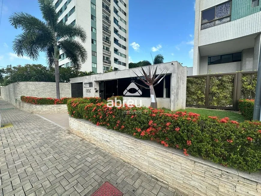 Foto 1 de Apartamento com 3 Quartos à venda, 123m² em Capim Macio, Natal
