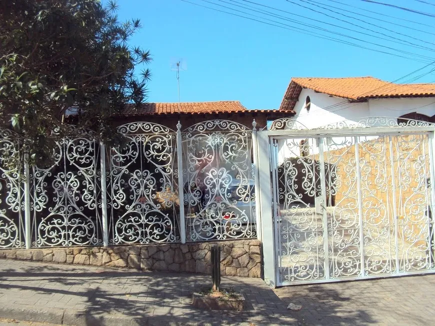 Foto 1 de Sobrado com 3 Quartos à venda, 340m² em Jardim Penha, São Paulo