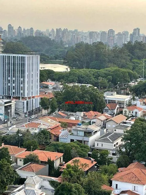 Foto 1 de Cobertura com 4 Quartos à venda, 325m² em Jardim Paulista, São Paulo