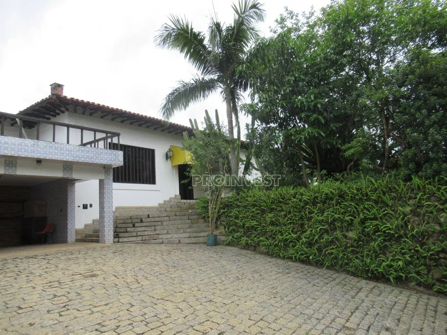 Foto 1 de Casa de Condomínio com 3 Quartos para venda ou aluguel, 480m² em Granja Viana, Cotia