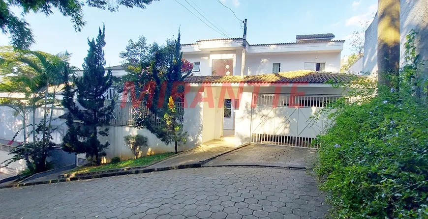 Foto 1 de Casa de Condomínio com 3 Quartos à venda, 400m² em Horto Florestal, São Paulo